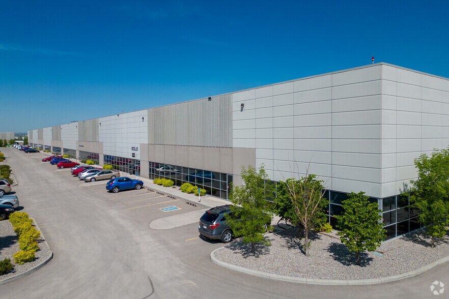 Primary Photo Of 10760 25th St NE, Calgary Warehouse For Lease