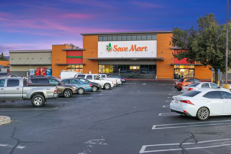 Primary Photo Of 2916-2920 E Whitmore Ave, Ceres Unknown For Lease
