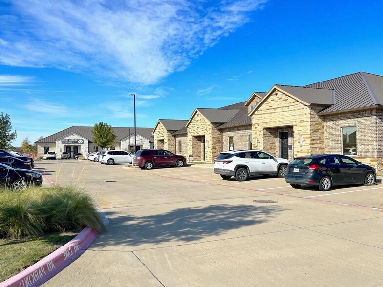 More Photos Of 1400 N Coit Rd, McKinney Unknown For Lease