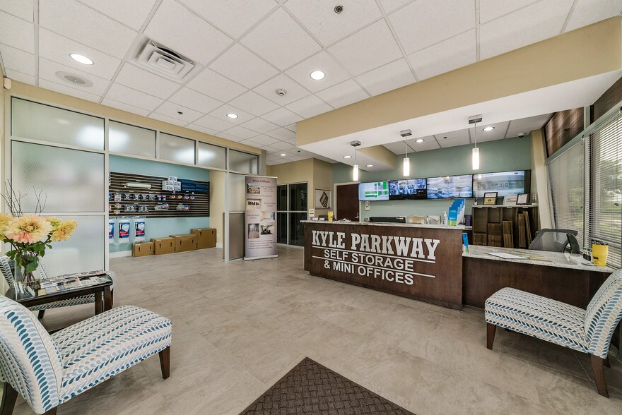 More Photos Of 5141 Cromwell Dr, Kyle Self Storage For Lease