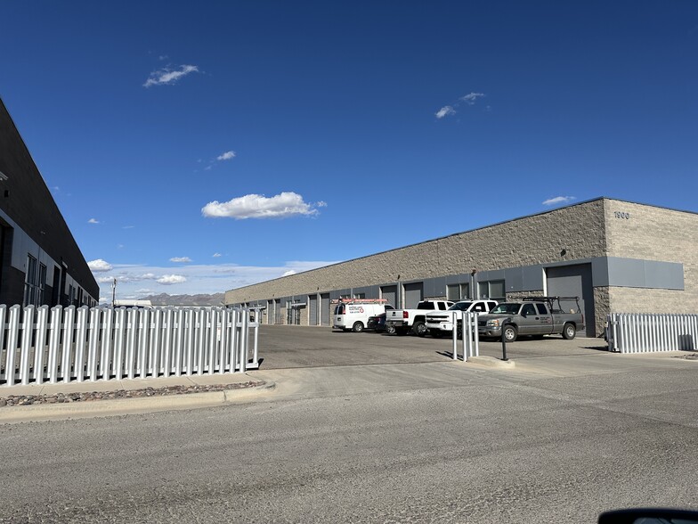 Primary Photo Of 1900 Appaloosa Dr, Sunland Park Warehouse For Lease