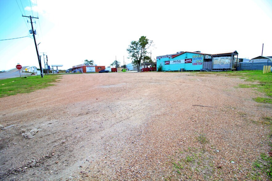 More Photos Of 610 Fisher St, Matagorda Specialty For Sale