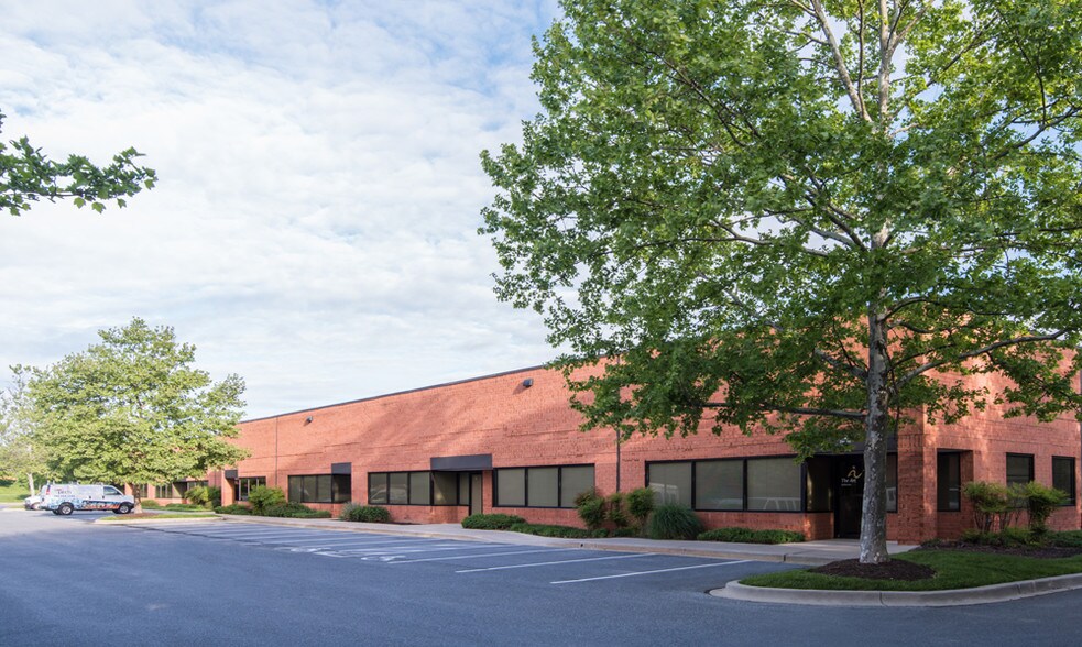 More Photos Of 2505 Lord Baltimore Dr, Windsor Mill Unknown For Lease