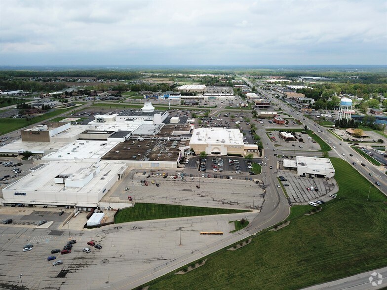 More Photos Of 2209 Richland Mall, Mansfield Storefront For Lease