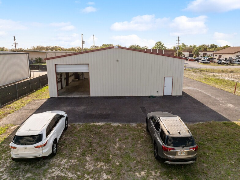 More Photos Of 18820 Sakera Rd, Hudson Warehouse For Lease