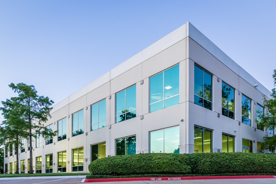 More Photos Of 8650 Freeport Pky, Irving Office For Lease