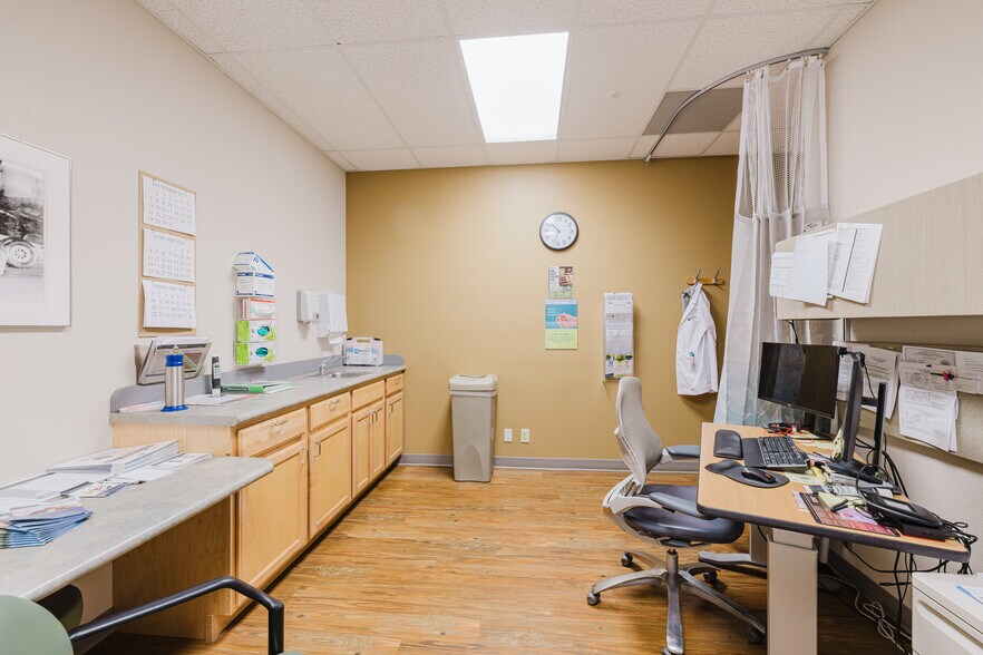 More Photos Of 2715 Argent Ave, Elko Unknown For Lease