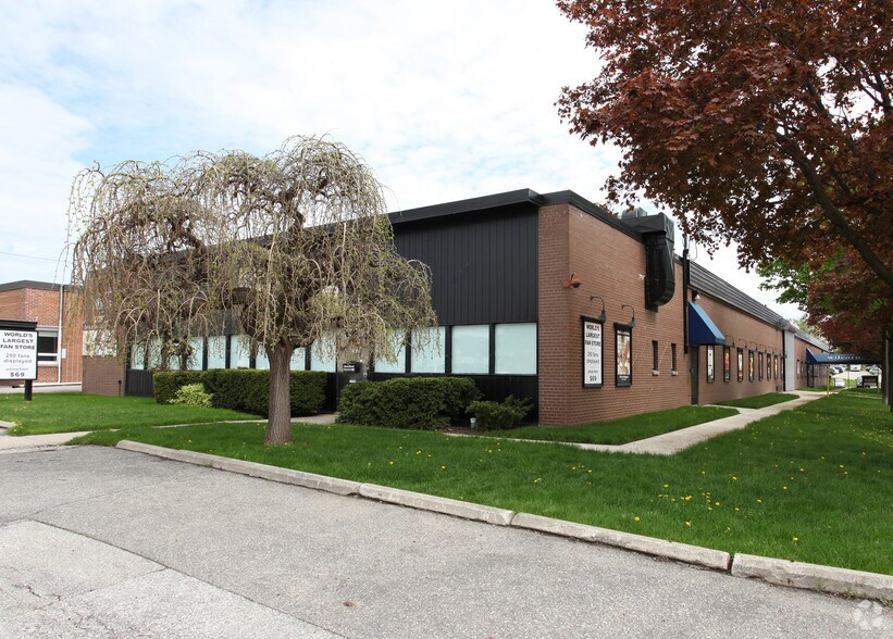 Primary Photo Of 117 Tycos Dr, Toronto Warehouse For Lease