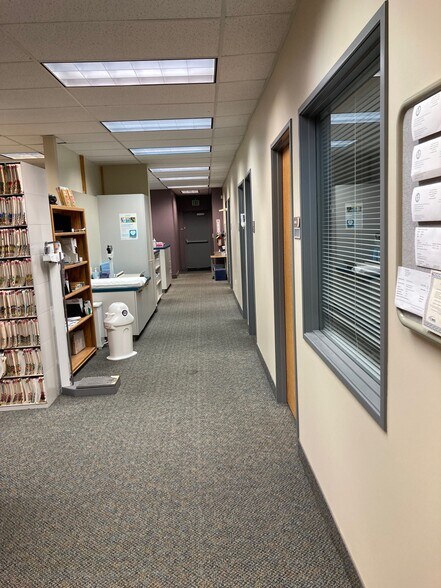 More Photos Of 2150 NE Division St, Gresham Medical For Lease