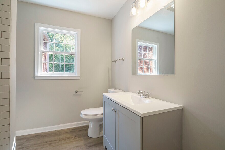 More Photos Of 1409 Georgia Hwy 11, Monroe Office Residential For Sale