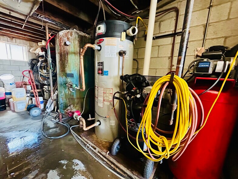 More Photos Of 547 W 4th St, Winnemucca Storefront Retail Residential For Sale