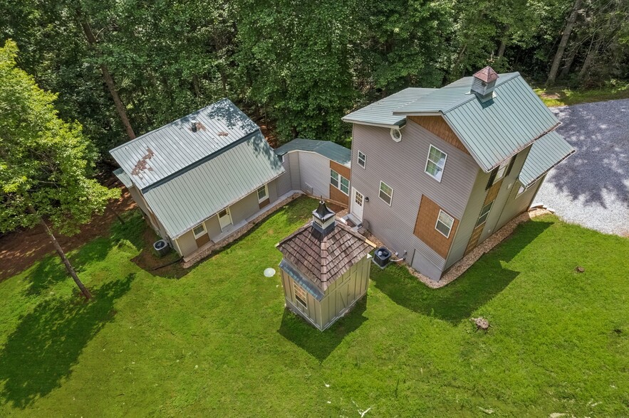 Primary Photo Of 375 Deerfield Dr, Dahlonega Apartments For Sale