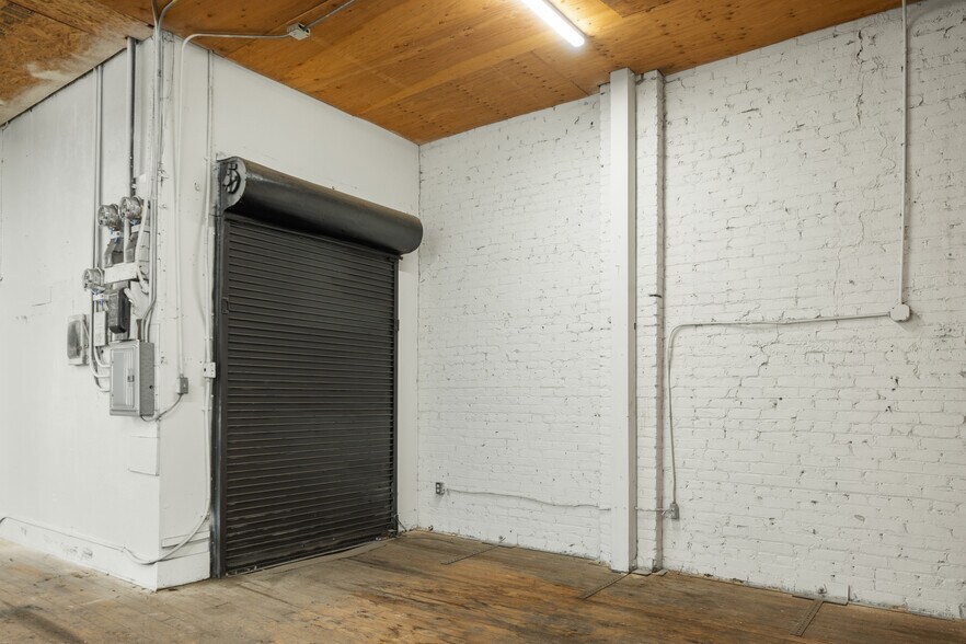 More Photos Of 236 W 15th St, Los Angeles Warehouse For Sale