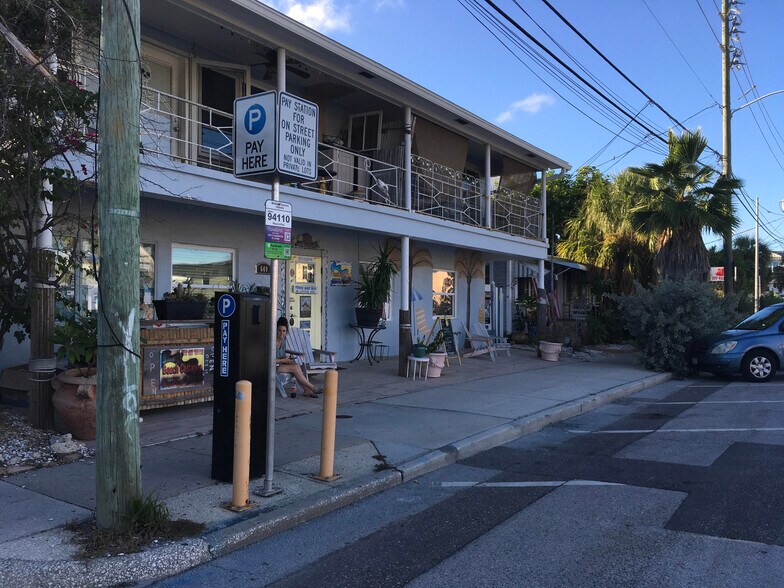 More Photos Of 644 Mandalay Ave, Clearwater Beach Specialty For Sale