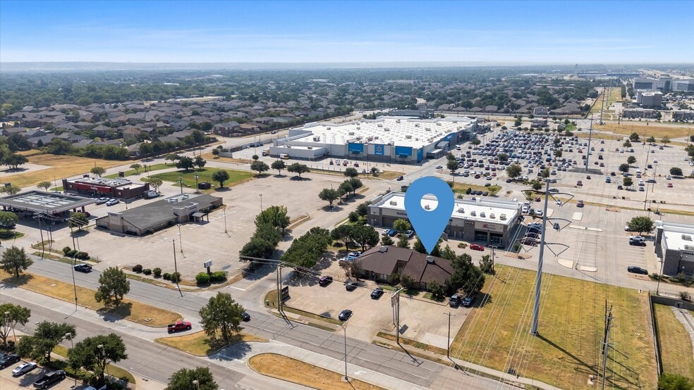 More Photos Of 1055 W Pioneer Pky, Grand Prairie Medical For Lease