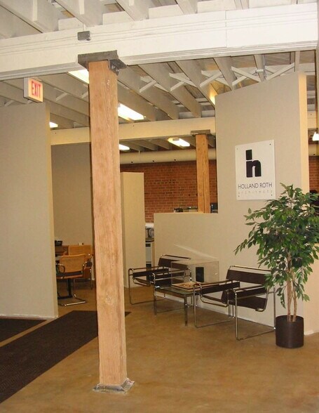 More Photos Of 10508 109 St NW, Edmonton General Retail For Sale