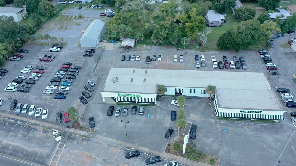 More Photos Of 705 N New Warrington Rd, Pensacola Auto Repair For Lease