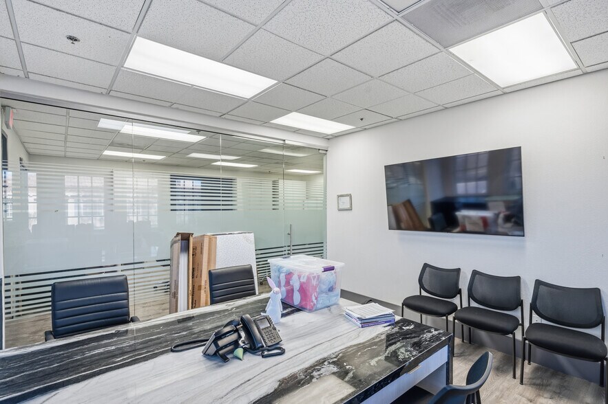 More Photos Of 3087 E Warm Springs Rd, Las Vegas Office For Sale