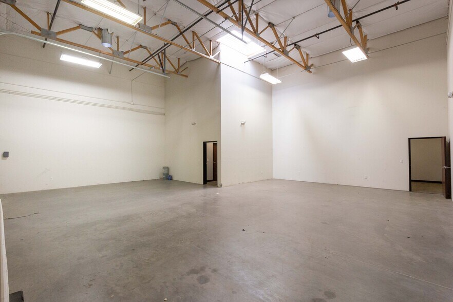 More Photos Of 1940 W Elliot Rd, Gilbert Food Processing For Lease