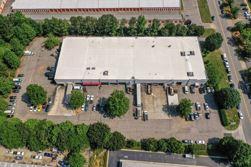 More Photos Of 5025 Departure Dr, Raleigh Distribution For Lease