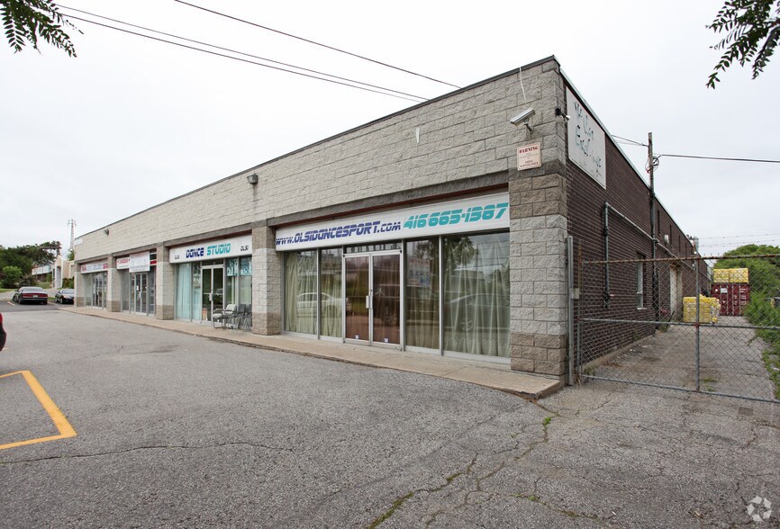 More Photos Of 24 Martin Ross Ave, Toronto Flex For Sale