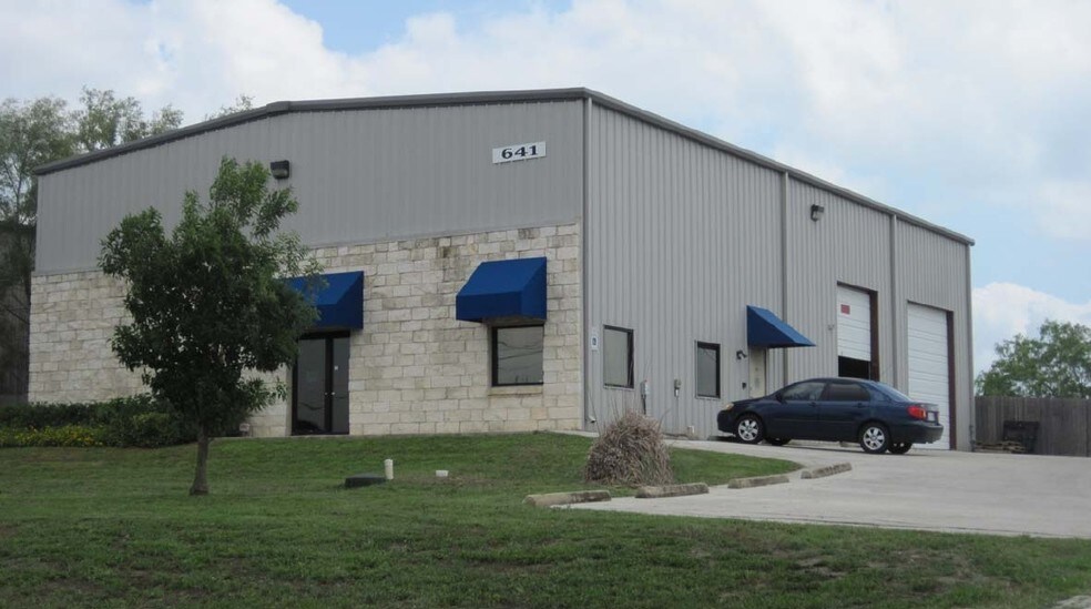 Primary Photo Of 641 Commercial Dr, Buda Warehouse For Lease