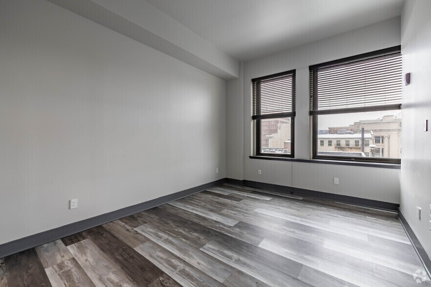 More Photos Of 830 Main St, Cincinnati Apartments For Lease