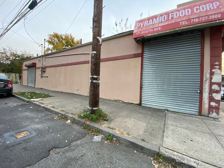 More Photos Of 171 South Ave, Staten Island Convenience Store For Sale