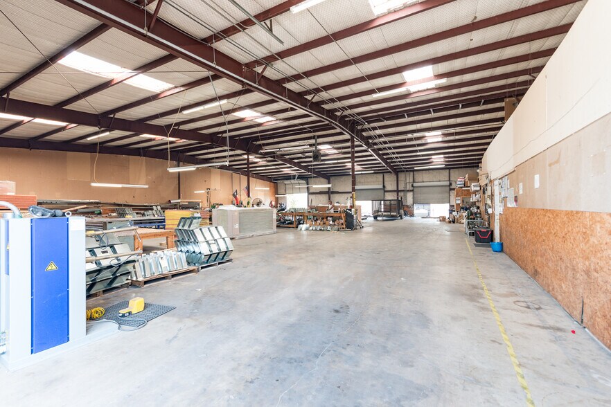 More Photos Of 9201 Brown Ln, Austin Warehouse For Sale
