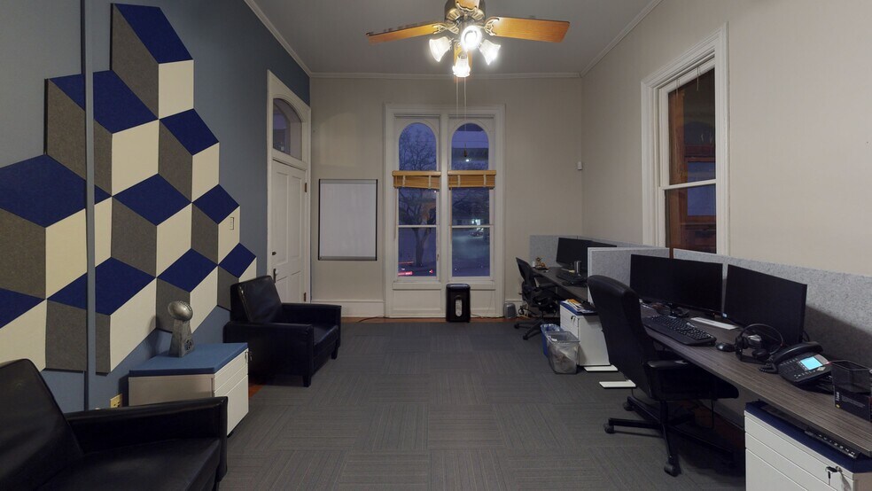 More Photos Of 109 E 10th St, Austin Loft Creative Space For Sale