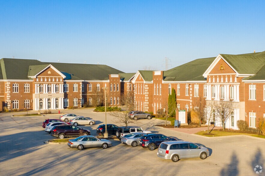 More Photos Of 1800 Nations Dr, Gurnee Office For Lease