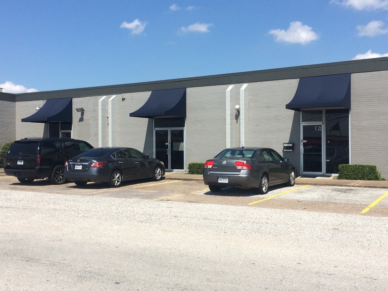 Primary Photo Of 4800 W 34th St, Houston Industrial For Lease