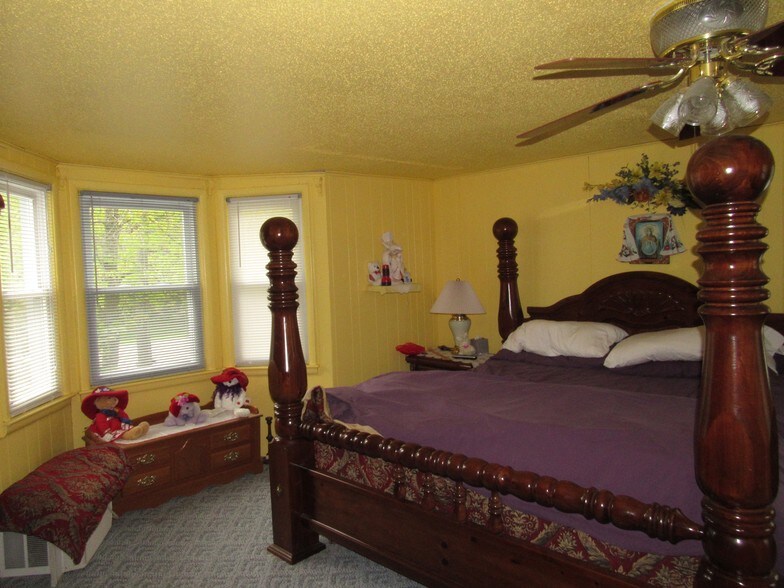 More Photos Of 4497 S US Highway 23, Greenbush Hotel For Sale