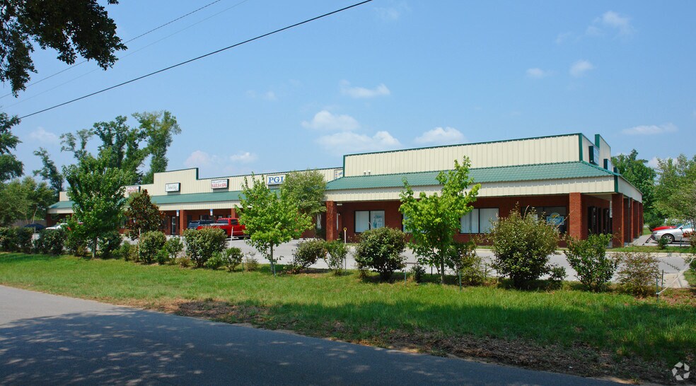 More Photos Of 4371 Us-90, Milton Unknown For Lease