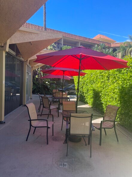 More Photos Of 2900 N San Fernando Blvd, Burbank Hotel For Lease