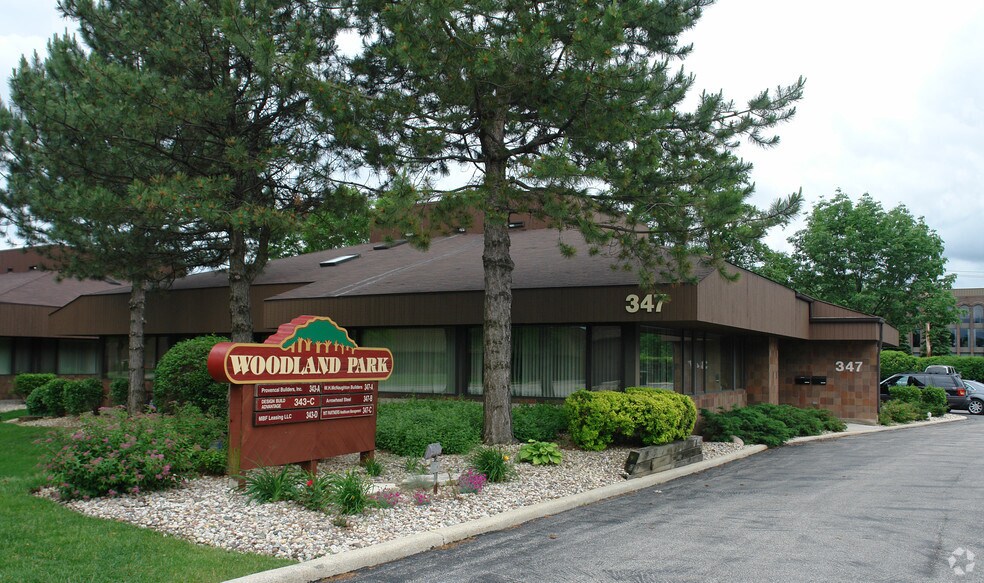 More Photos Of 16W343 83rd St, Burr Ridge Unknown For Lease