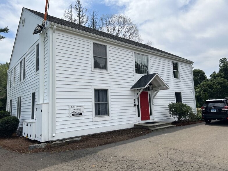 Primary Photo Of 588 Boston Post Rd, Madison Coworking Space