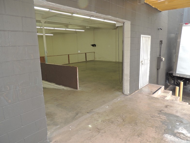 More Photos Of 706 A Ave, National City Freestanding For Lease