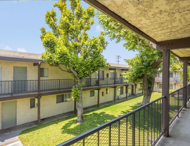 More Photos Of 3108 Vineland Ave, Baldwin Park Apartments For Sale