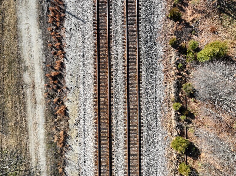 More Photos Of 110 Thermoid Way, Salisbury Manufacturing For Sale