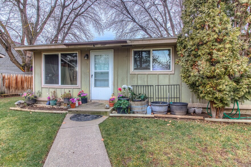 More Photos Of 1305 W King St, Yakima Apartments For Sale