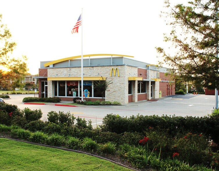 Primary Photo Of 5894 Old Jacksonville Hwy, Tyler Fast Food For Sale