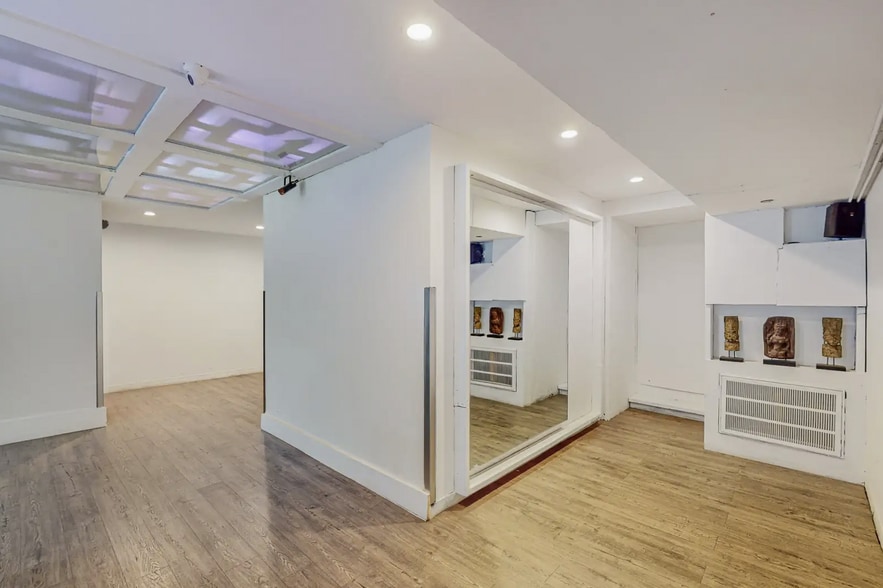 More Photos Of 211 Gold Ave SW, Albuquerque Storefront For Sale