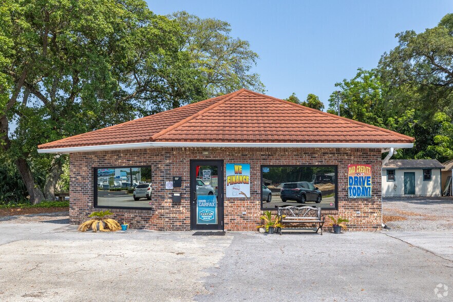Primary Photo Of 500 Eglin Pky, Fort Walton Beach Auto Dealership For Sale