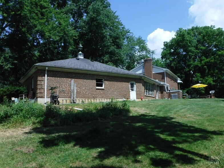 More Photos Of 1140 Weber Rd, Loveland Showroom For Sale