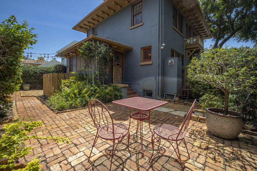 More Photos Of 555 5th Ave N, Saint Petersburg Office Residential For Lease