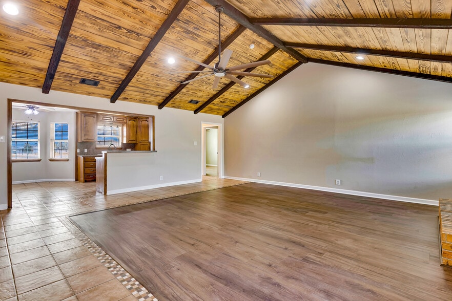 More Photos Of 7405 E County Road 110, Midland Land For Sale