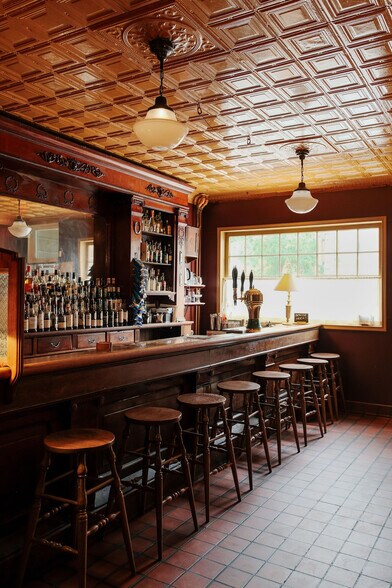 More Photos Of 1712 Aliceanna St, Baltimore Restaurant For Sale