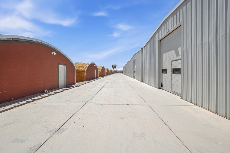 More Photos Of 2830 S Old Hwy 80, Buckeye Refrigeration Cold Storage For Lease