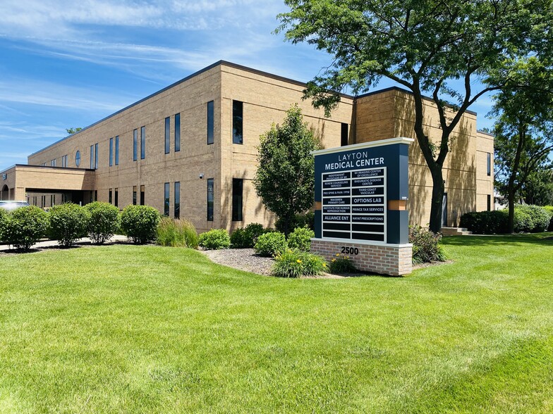 Primary Photo Of 2500 W Layton Ave, Milwaukee Medical For Lease